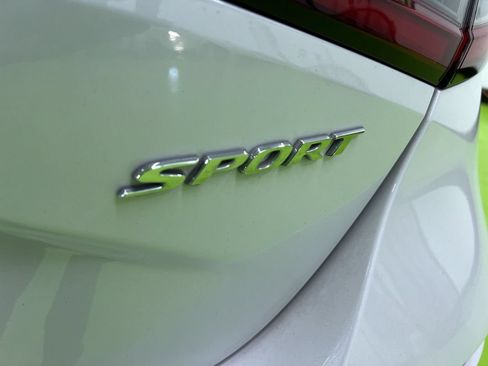 Used 2022 Honda Civic Sport image 14