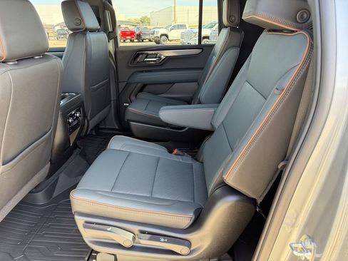 New 2026 GMC Yukon XL AT4 w/ AT4 Premium Package image 19