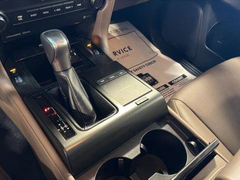 Certified 2023 Lexus GX 460 Premium w/ Premium Package image 29