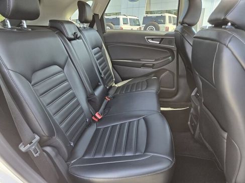 Used 2024 Ford Edge SEL AWD/4WD image 17
