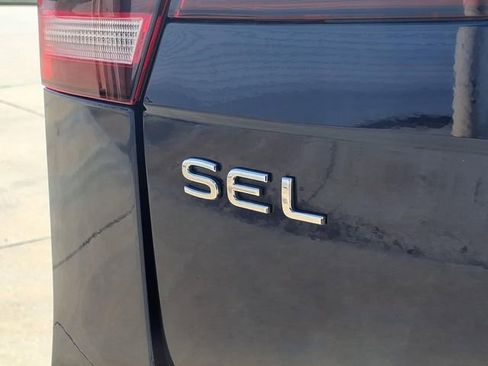 Used 2023 Volkswagen Tiguan SEL R-Line AWD/4WD image 25
