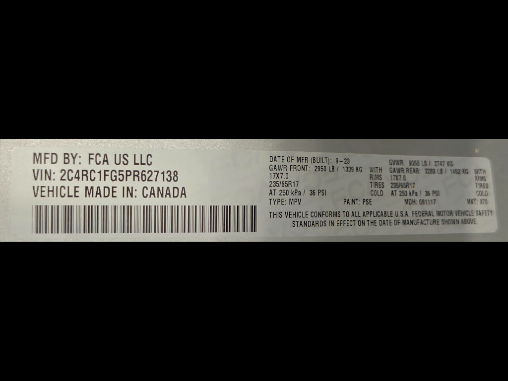 Used 2023 Chrysler Pacifica Touring FWD image 55