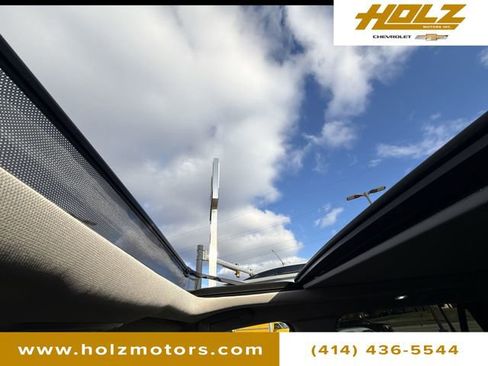 Used 2025 Honda Pilot Touring image 19