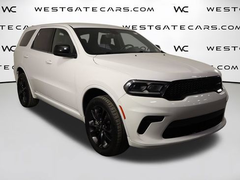 Used 2022 Dodge Durango SXT w/ Blacktop Package AWD/4WD image 42