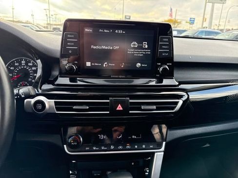 Used 2021 Kia Seltos EX image 20