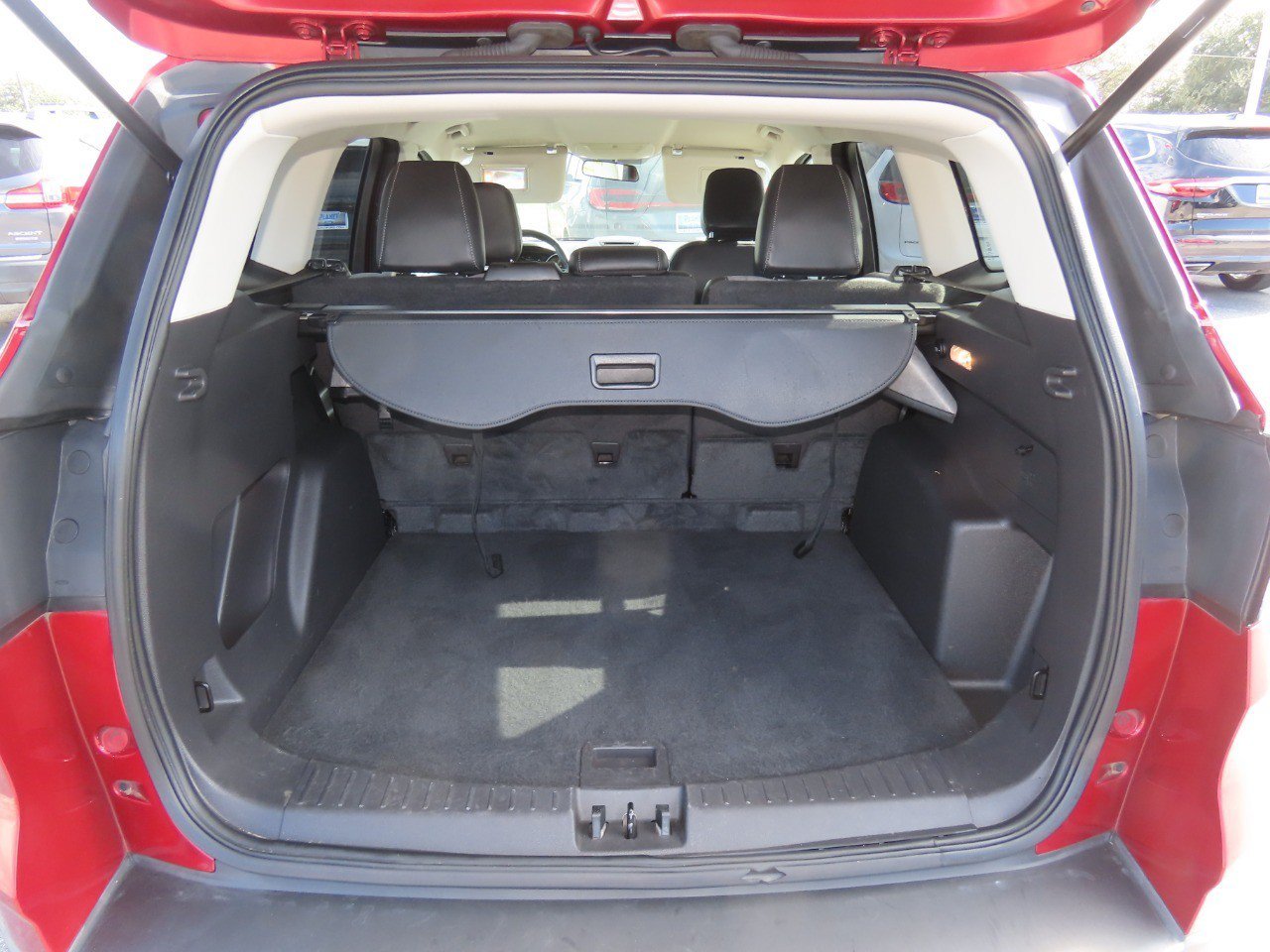 Used 2018 Ford Escape SE w/ SE Sport Appearance Package FWD image 14