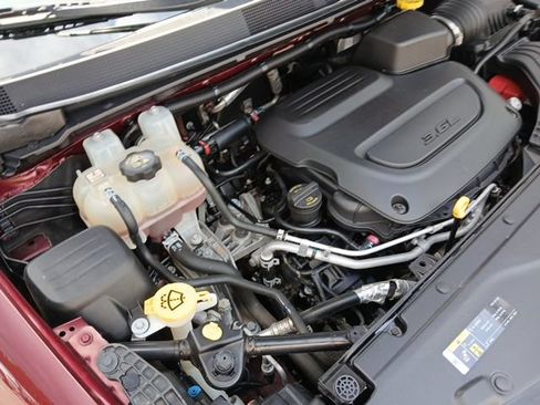 Used 2020 Chrysler Pacifica Touring-L Plus FWD image 64