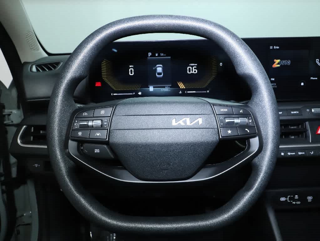 Used 2025 Kia K4 FWD image 21