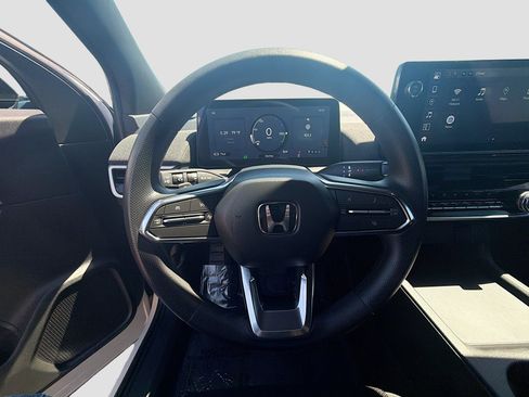 Used 2024 Honda Prologue EX image 18