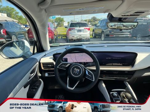 New 2026 Buick Envision Avenir image 13