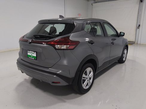 Used 2024 Nissan Kicks S FWD image 9