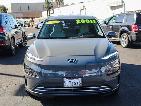 Certified 2023 Hyundai Kona SE w/ Cargo Package image 2