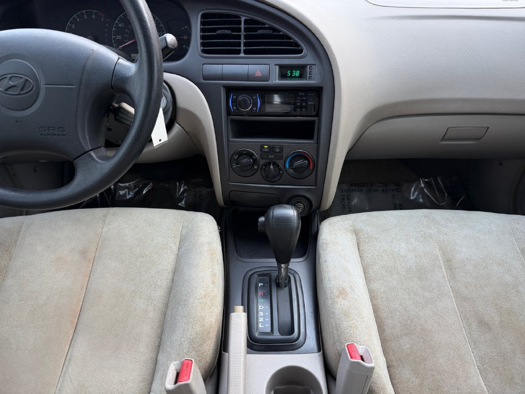 Used 2002 Hyundai Elantra GLS FWD image 21