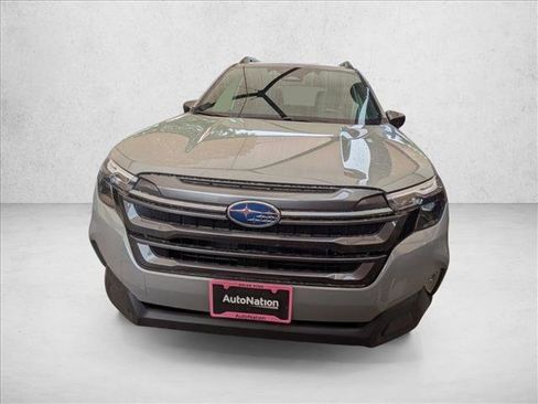 Used 2026 Subaru Forester Premium AWD/4WD image 2