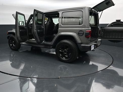 Used 2021 Jeep Wrangler Unlimited Sahara AWD/4WD image 42