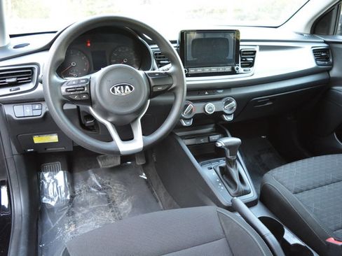 Used 2021 Kia Rio LX image 16