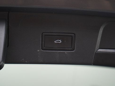 Used 2022 Volkswagen Atlas SEL Premium AWD/4WD image 17