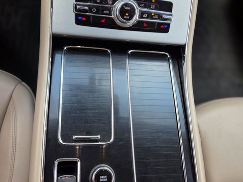Used 2023 Lincoln Aviator 2WD w/ Premium Package image 29