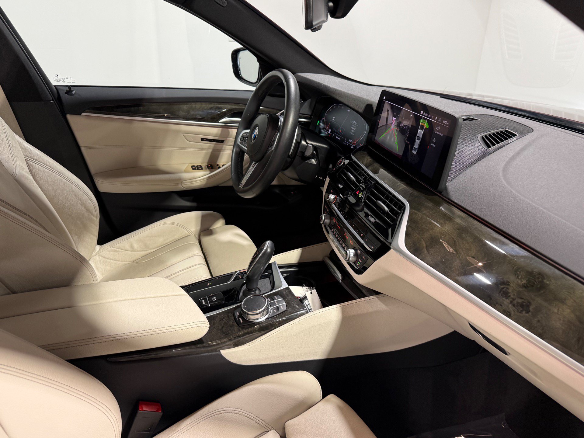 Used 2023 BMW 530i xDrive w/ M Sport Package AWD/4WD image 46