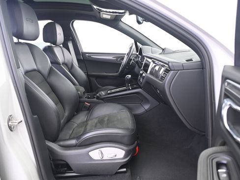 Certified 2022 Porsche Macan GTS AWD/4WD image 23