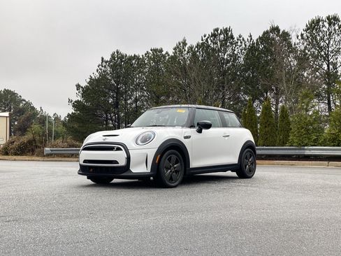 Certified 2024 MINI Cooper SE image 13