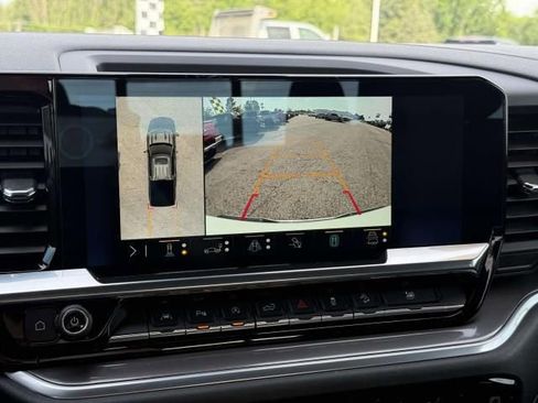 Certified 2023 Chevrolet Silverado 1500 High Country w/ Technology Package AWD/4WD image 25