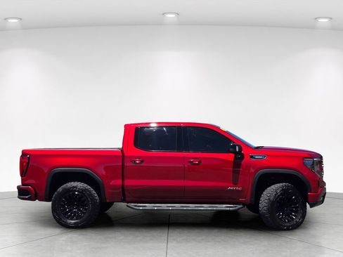 Used 2025 GMC Sierra 1500 AT4 w/ AT4 Premium Package AWD/4WD image 3
