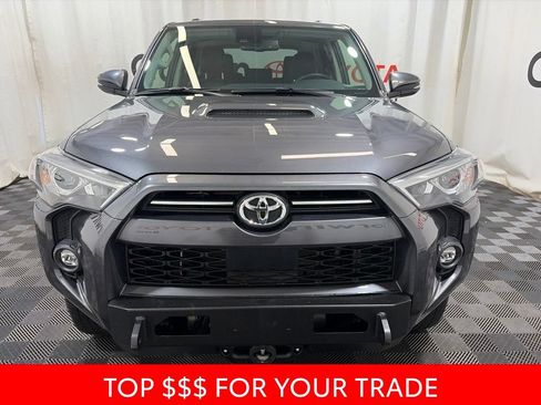 Used 2023 Toyota 4Runner TRD Off-Road Premium w/ Moonroof Package AWD/4WD image 2