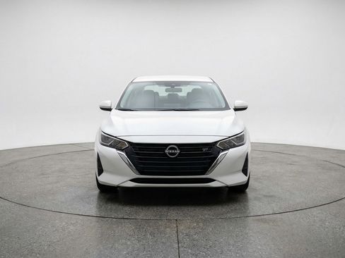 Used 2025 Nissan Sentra SV image 2