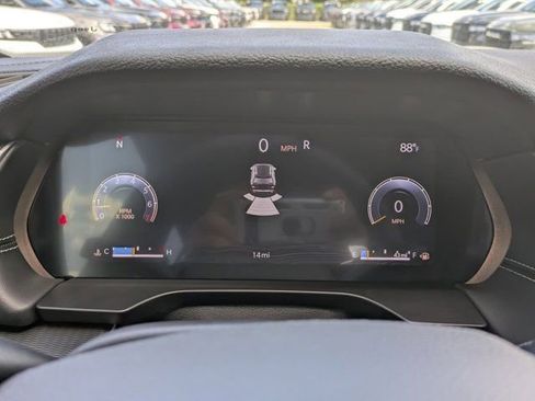 New 2025 Jeep Grand Cherokee Altitude AWD/4WD image 24
