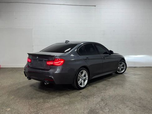 Used 2018 BMW 340i xDrive Sedan AWD/4WD image 3