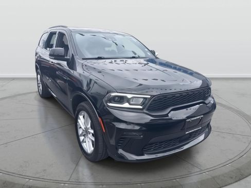 Used 2023 Dodge Durango GT image 1