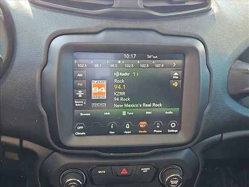 Used 2019 Jeep Renegade Trailhawk w/ UConnect 8.4 Nav Group AWD/4WD image 13