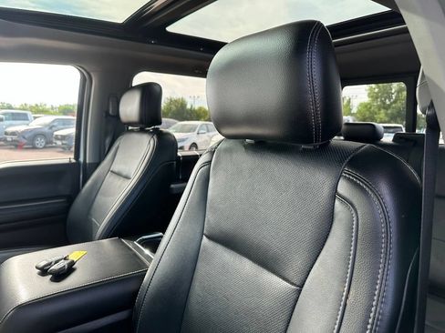 Used 2017 Ford F150 Lariat w/ Equipment Group 502A Luxury AWD/4WD image 3