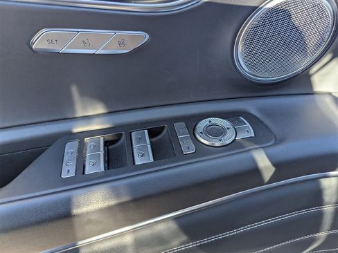 Used 2022 Genesis GV80 2.5T w/ Advanced Package 03 image 33