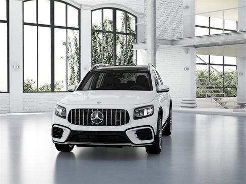 New 2025 Mercedes-Benz GLB 35 AMG 4MATIC image 42