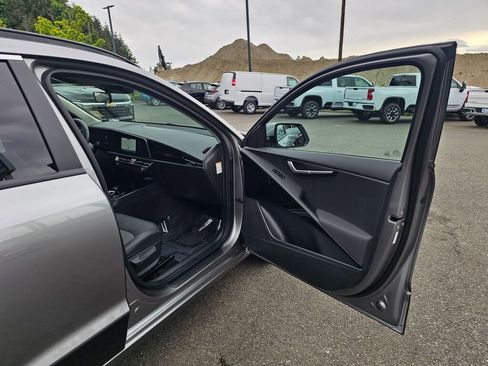 Certified 2023 Kia Niro Wind FWD image 27