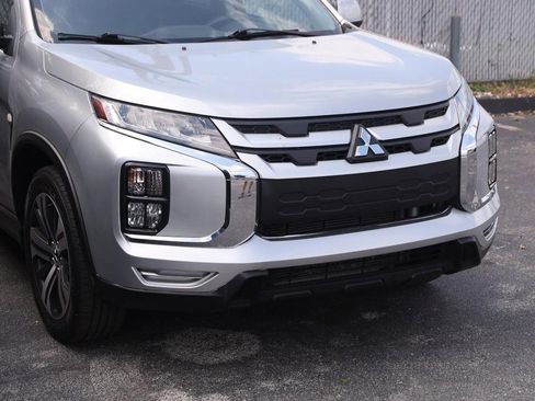 Used 2022 Mitsubishi Outlander Sport ES image 2