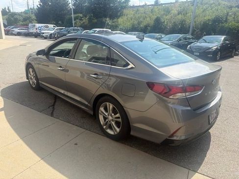 Used 2018 Hyundai Sonata Limited w/ Limited Ultimate Package 03 FWD image 4