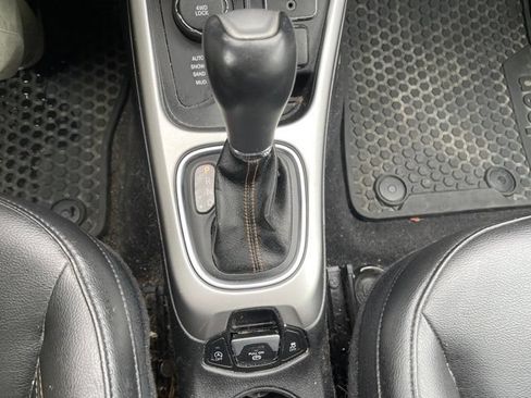 Used 2018 Jeep Compass Latitude w/ Cold Weather Group AWD/4WD image 26