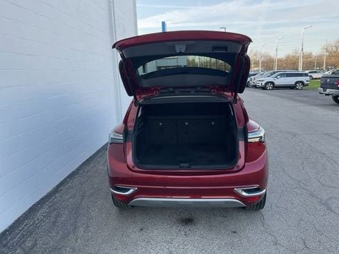 Used 2023 Buick Envision Avenir AWD/4WD image 10