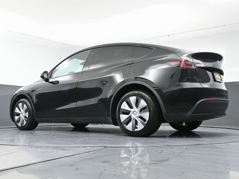Used 2023 Tesla Model Y Long Range image 56
