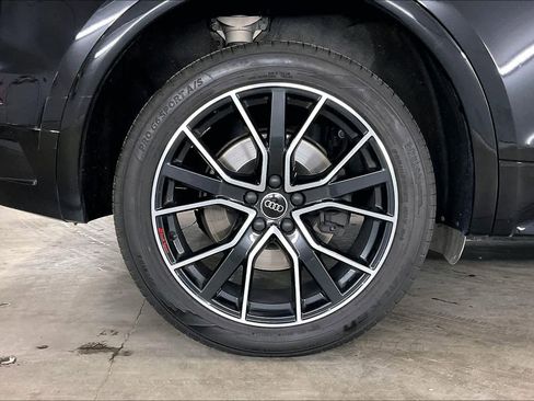 Used 2023 Audi SQ5 Premium Plus w/ Premium Plus Package image 11