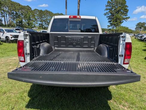 Used 2023 RAM 1500 Classic SLT w/ Trailer & Traction Group AWD/4WD image 13