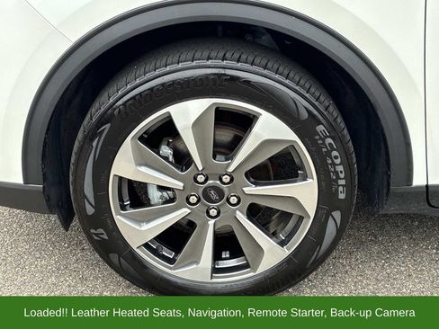 Certified 2024 Ford Escape Platinum AWD/4WD image 20