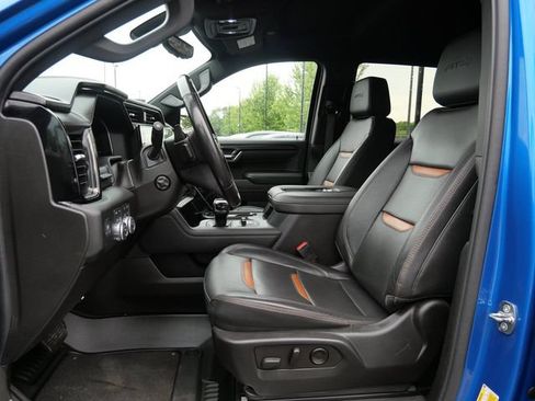 Used 2022 GMC Sierra 1500 AT4 w/ Technology Package AWD/4WD image 16