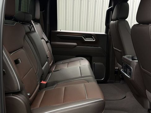 Used 2026 GMC Sierra 3500 Denali w/ Denali Reserve Package AWD/4WD image 42