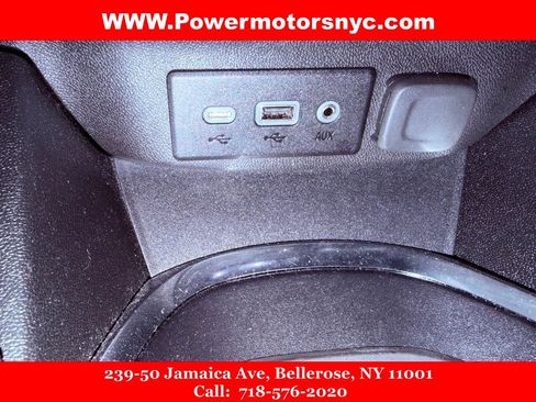 Used 2023 Chevrolet Malibu LT image 30