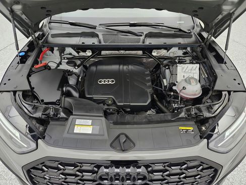 Used 2023 Audi Q5 2.0T Premium Plus w/ Premium Plus Package AWD/4WD image 16