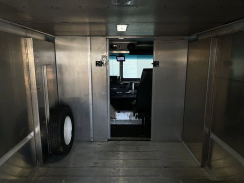 Used 2017 Ford E-350 and Econoline 350 Super Duty w/ A/C Prep Package image 20